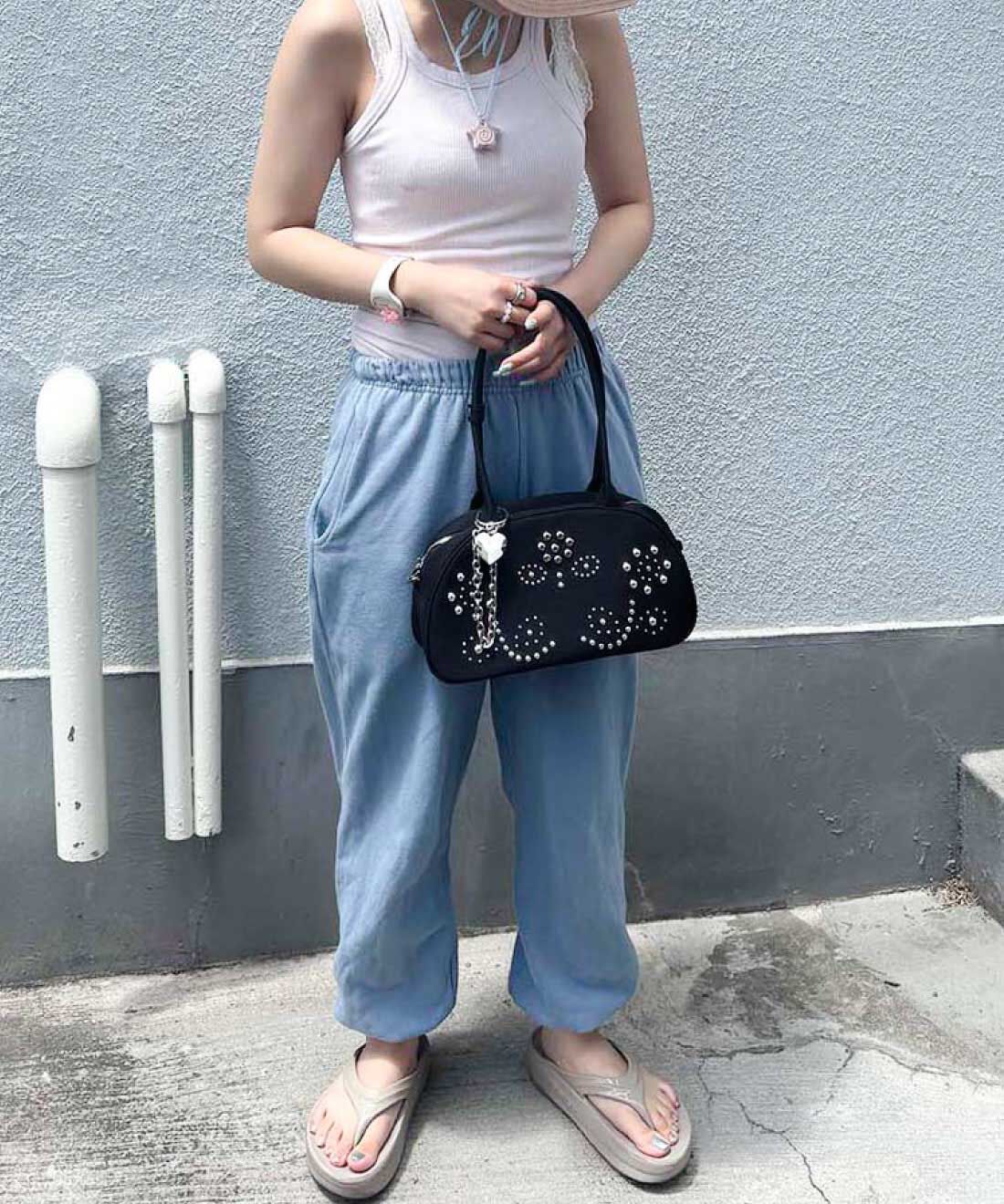 フェリシモファッションニュース|Casselini　スタッズナイロンボストン【WEB LIMITED ITEMS】