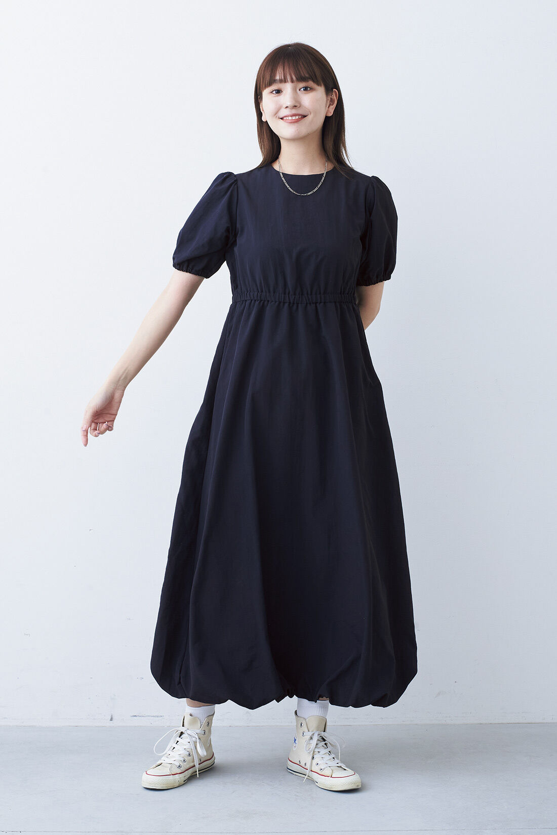 MonthlyBOX|バルーンヘムワンピース〈ネイビー〉|モデル身長：168cm　Mサイズ着用