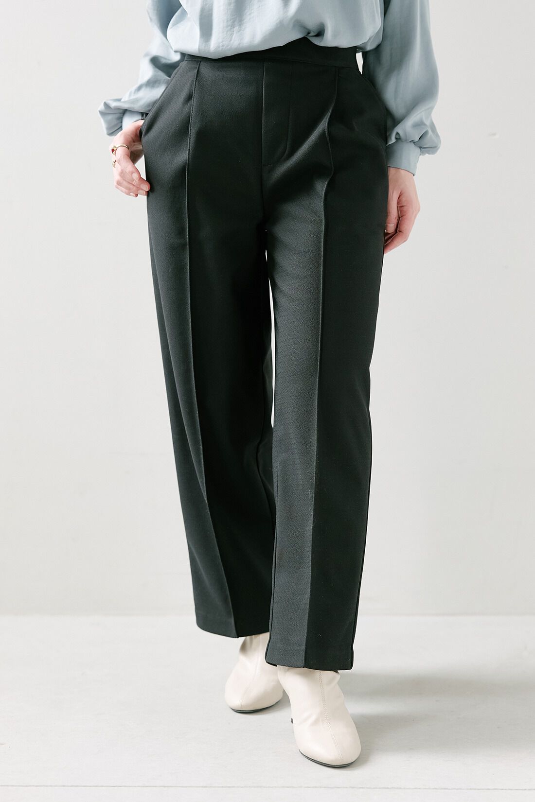 IEDIT|カーデ以上 コート未満 こなれ オーバーサイズ ニットジャケット〈オフホワイト〉のコーディネート|【着用サイズ】パンツ：SP