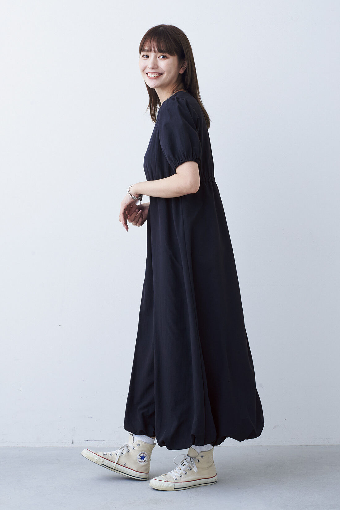 MonthlyBOX|バルーンヘムワンピース〈ネイビー〉|モデル身長：168cm　Mサイズ着用