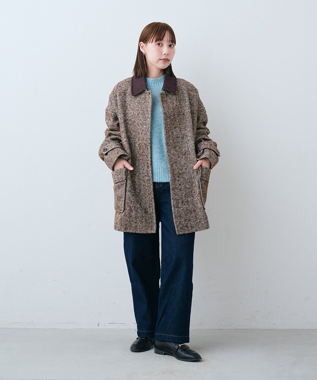 Live in comfort［リブインコンフォート］|切り替えデザインで着映え洗えるニット〈ブルー〉とゆったり裏ボアワイドパンツ〈ＢＬ〉リブインのコーディネート