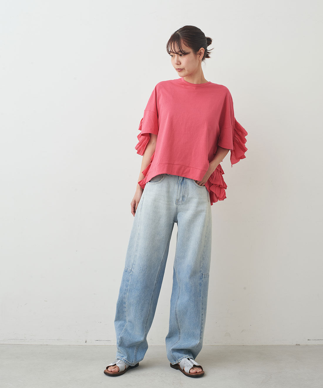 フェリシモファッションニュース|AAYUSHI バックティアードフリルデザイントップス　SFN0830【WEB LIMITED ITEMS】|モデル身長：164cm