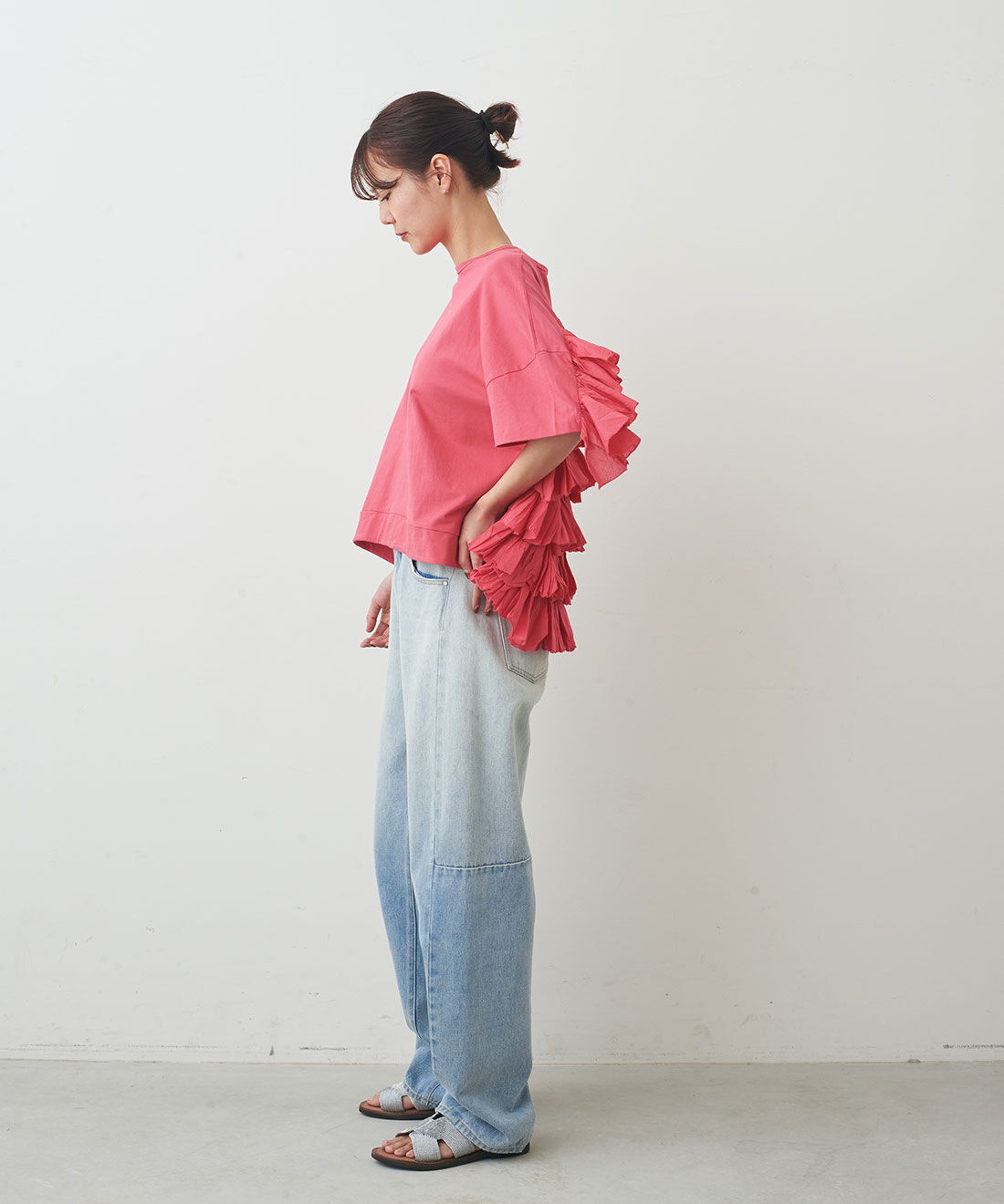 フェリシモファッションニュース|AAYUSHI バックティアードフリルデザイントップス　SFN0830【WEB LIMITED ITEMS】|モデル身長：164cm