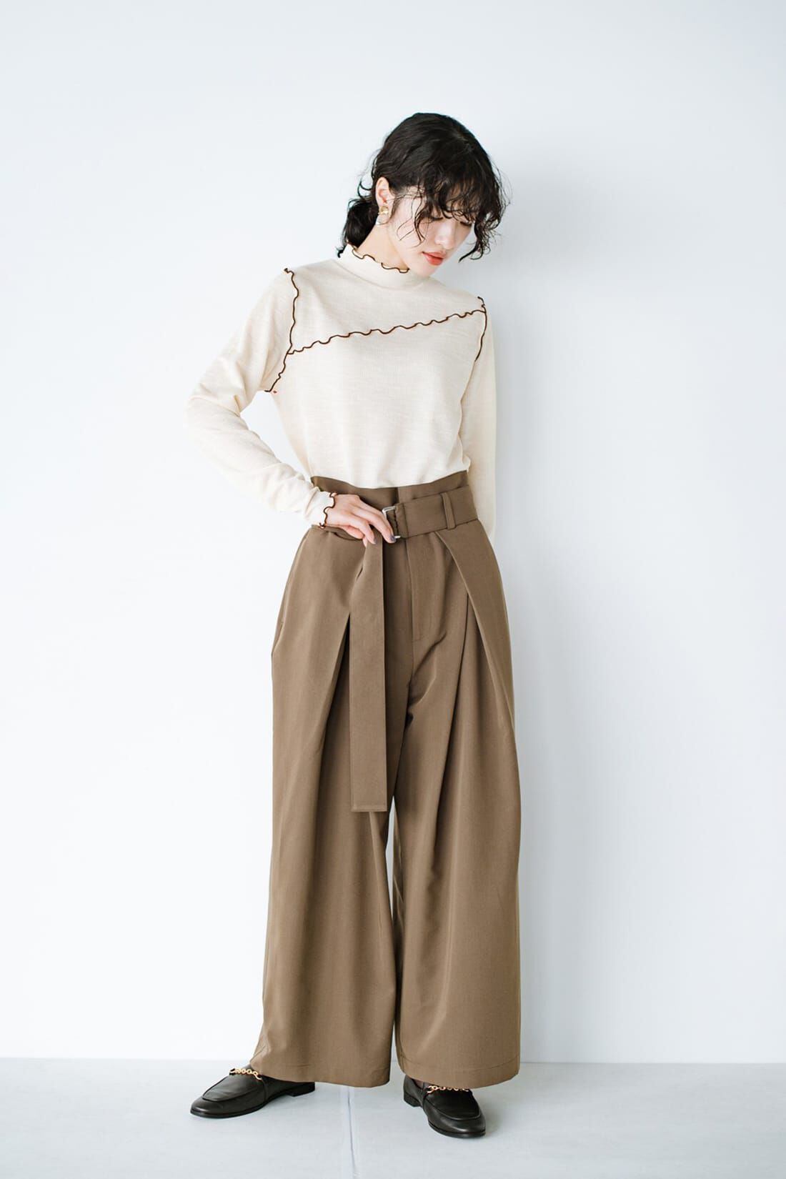 haco!［ハコ］|ｈａｃｏ！ 着心地も着まわしも、どこまでも身軽なメロートップス