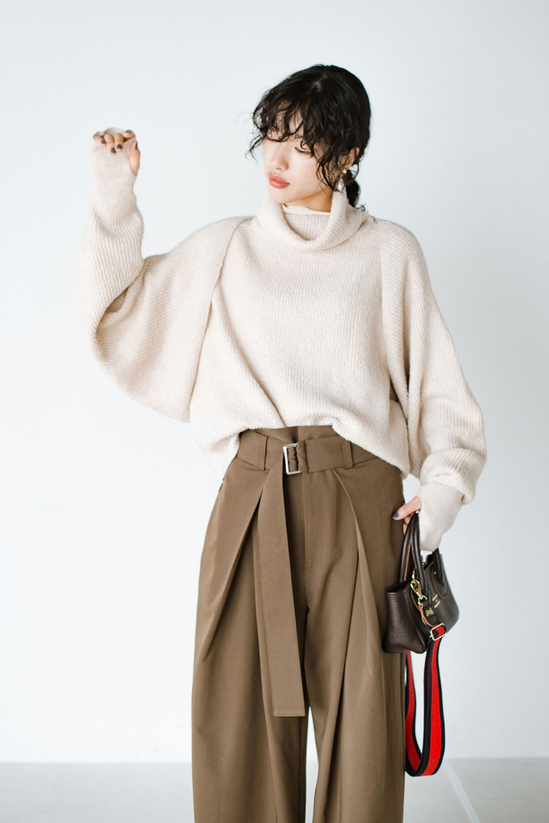haco!［ハコ］|ｈａｃｏ！ 季節の変化を楽しむ「愛服」 シャツもブラウスもニットもやさしく包むアームボレロ