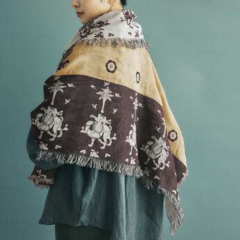 フェリシモギフトショップ | 正倉院展×ミュージアム部天平の調べを播州織で紡ぐ螺鈿紫檀五絃琵琶ストール