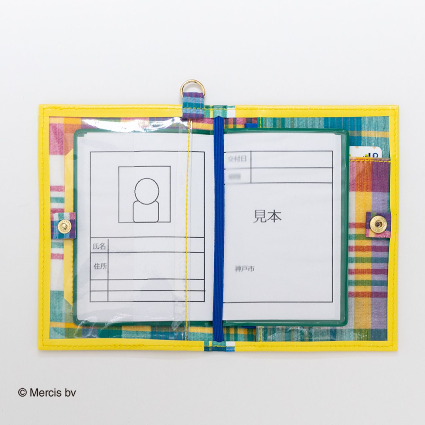 フェリシモギフトショップ|CCP&times;ディック・ブルーナ　バリアフリー　カードも入る　両面窓の手帳ケース　マドラスチェック〈ロッテ〉|ぱっと開いて提示できます。