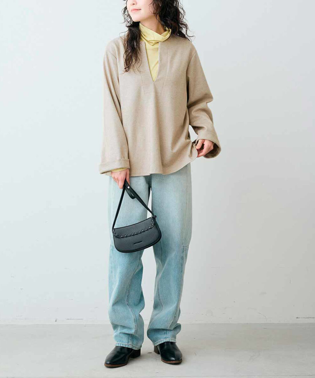 フェリシモギフトショップ|リブ イン コンフォート 重ね着を楽しむ 微起毛素材の上品カフタントップス〈ベージュ〉|モデル身長：163cm　着用サイズ：M