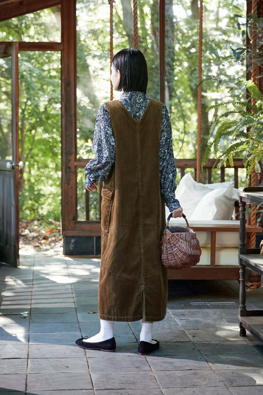 フェリシモギフトショップ|サニークラウズ　コール天ジャンパースカート〈レディース〉茶|モデル身長162cm/着用サイズM