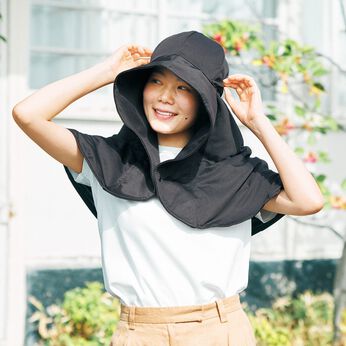 フェリシモギフトショップ | ロングケープでガードＵＶフレアーハットＢＫ