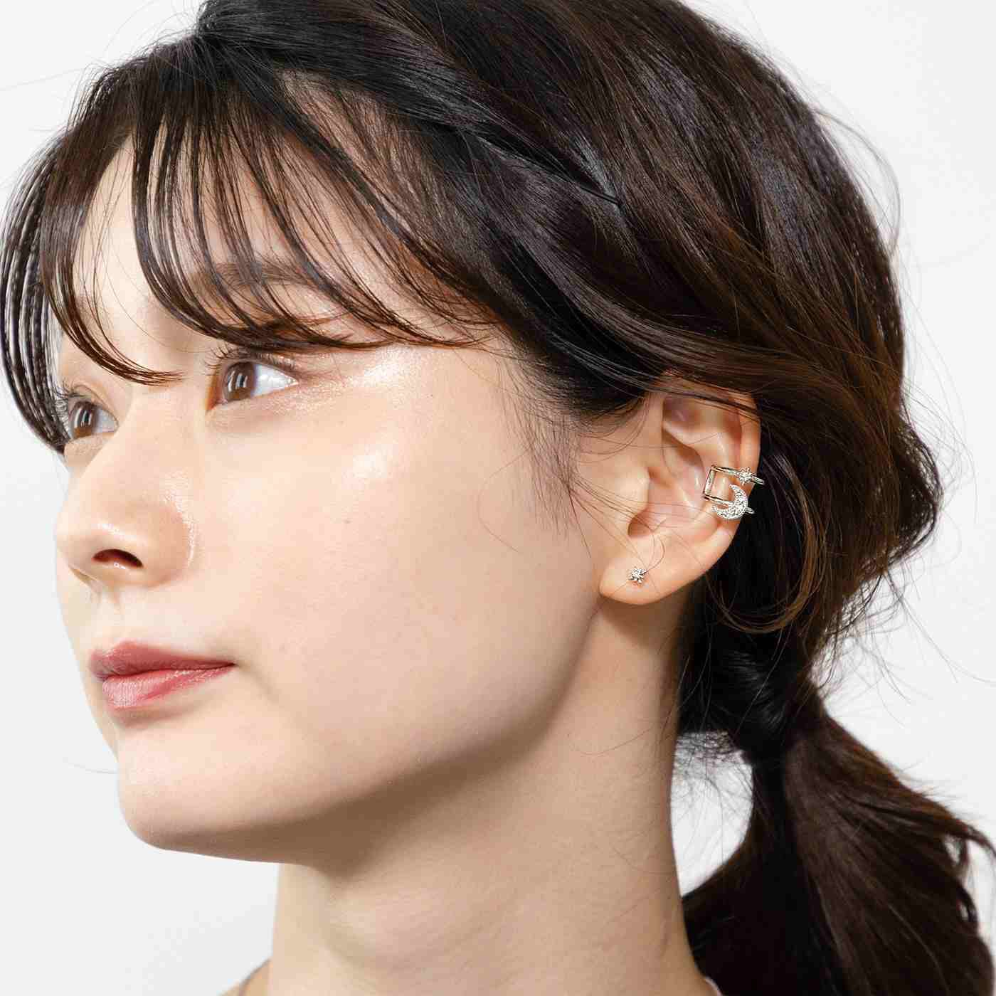 フェリシモギフトショップ|UP.de　月と星 古来からの神秘的なモチーフが瞬（またた）くダイヤモンドイヤアクセ