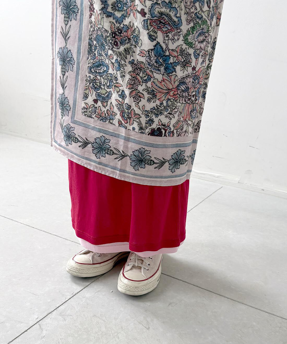 mensha!|〈ガーゼ〉カットソー タートルネックと〈ガーゼ〉カットソー レイヤードスカートと[初回お試し209円OFF]大判ダブルガーゼスカーフのコーディネート