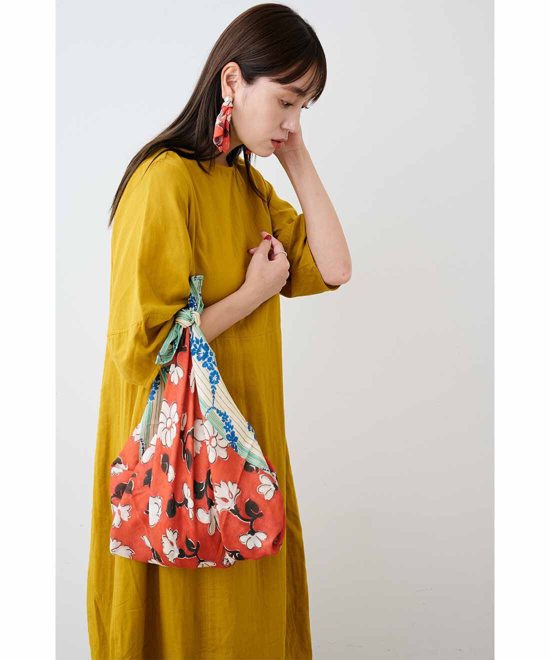 mensha!|ガーゼでドレスアップコクーンワンピ－ス〈トパーズイエロー〉と〈ガーゼ〉カットソー レイヤードスカートと[いっしょ買いで 220円OFF] ガーゼ スカートと[初回お試し209円OFF]大判ダブルガーゼスカーフのコーディネート