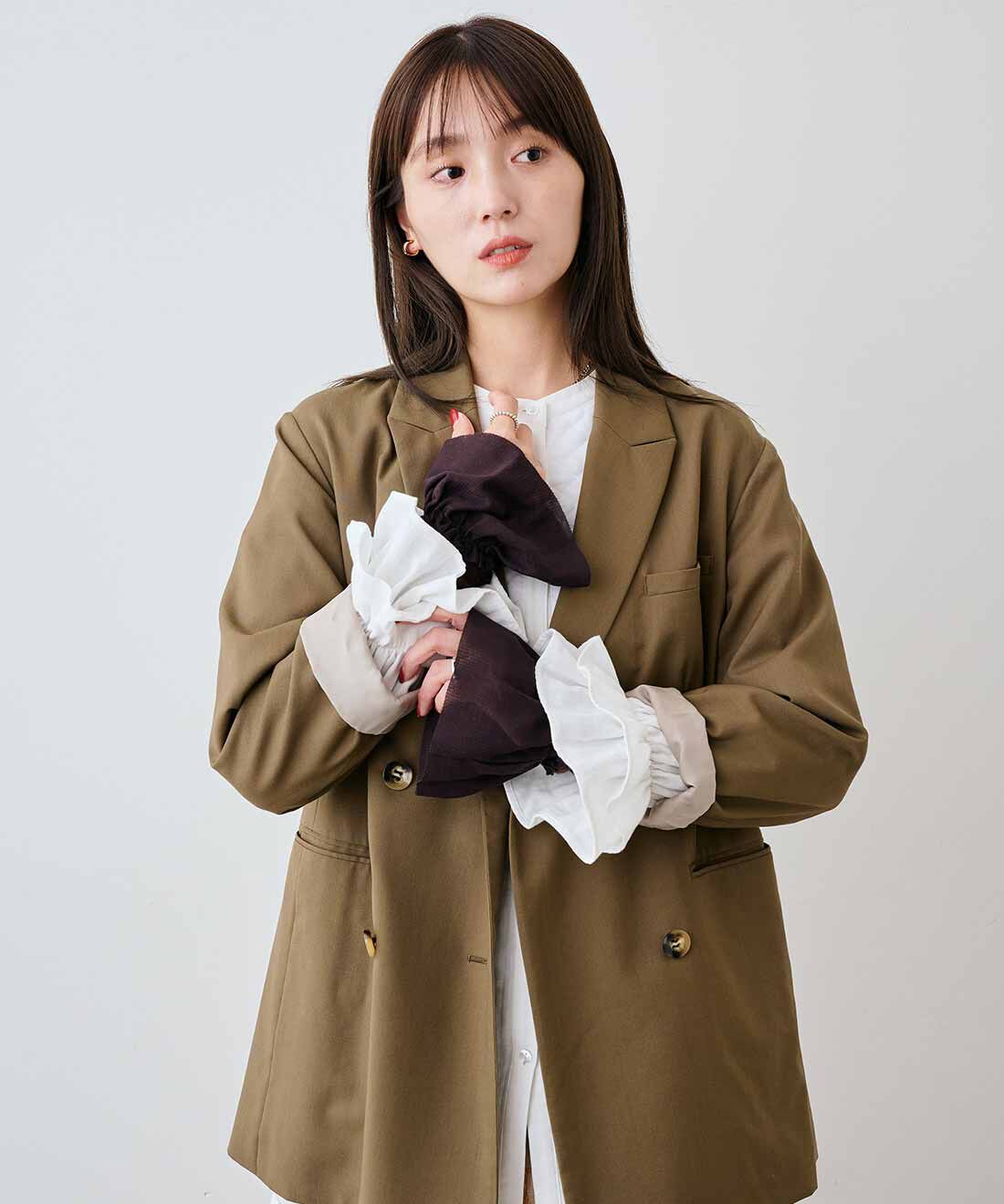 mensha!［メンシャ！］|mensha!　コットンチュールで華やか 内側シルクのフラッフィーガーゼアームウォーマーの会|モデル身長：169cm　着用サイズ：M