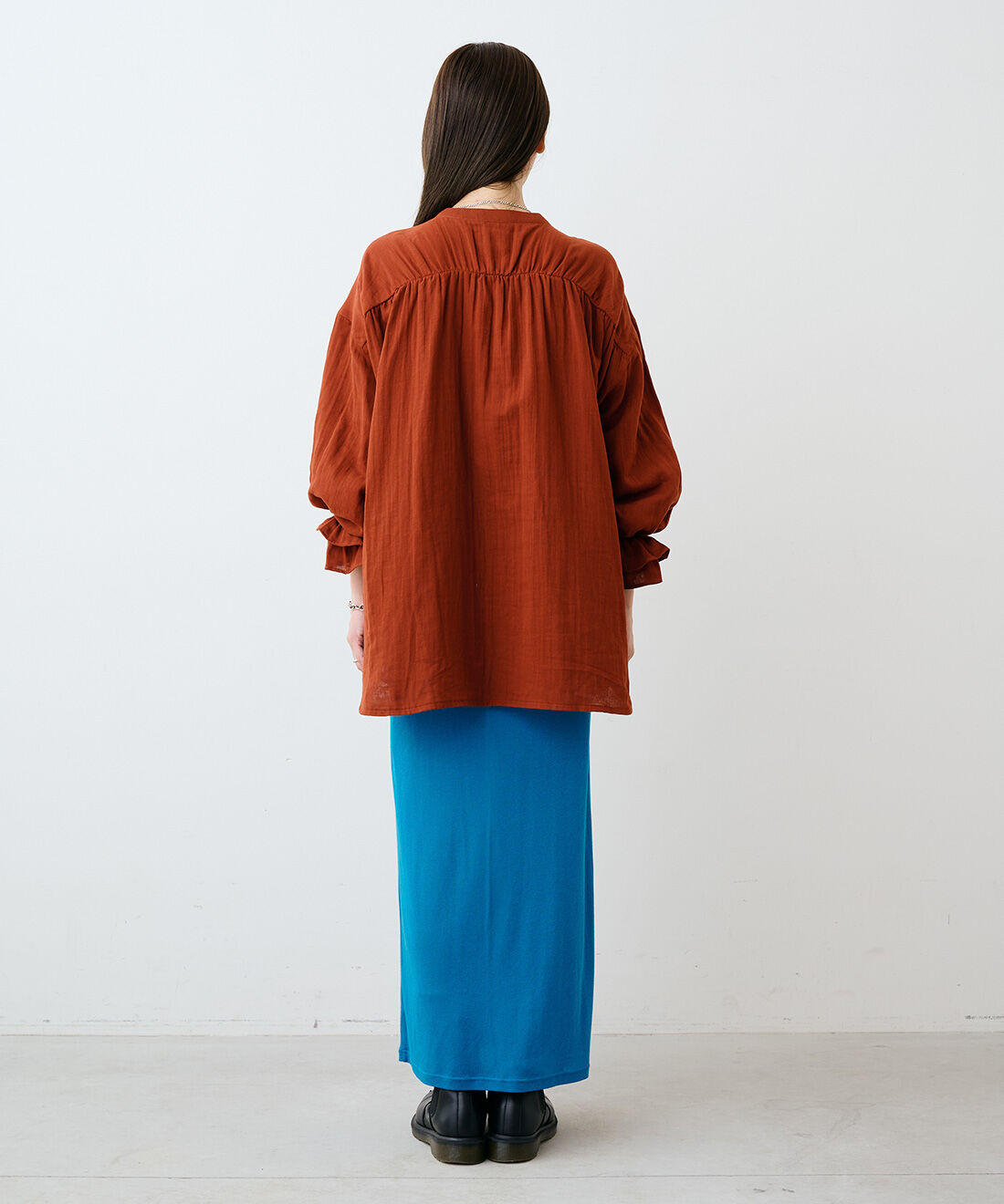 mensha!|ベロアブザムのキャンディースリーブ ガーゼブラウスと〈ガーゼ〉カットソー レイヤードスカートのコーディネート