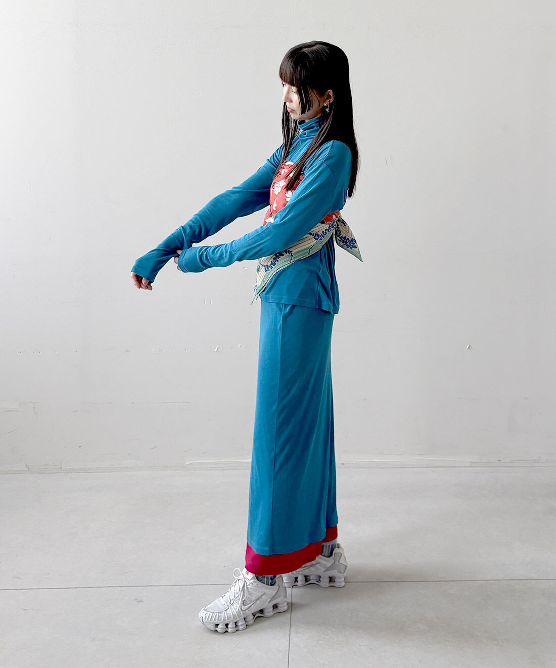 mensha!|〈ガーゼ〉カットソー タートルネックと〈ガーゼ〉カットソー レイヤードスカートとフラッフィーガーゼアームウォーマー(コットンチュール×内側シルク)と[初回お試し209円OFF]大判ダブルガーゼスカーフのコーディネート