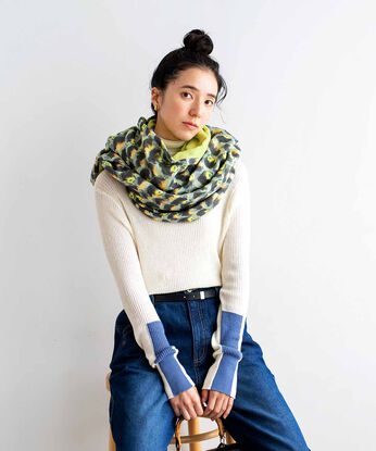 mensha! | インドクジャク柄 4重ガーゼストール ケット〈ブラック&times;グリーン〉