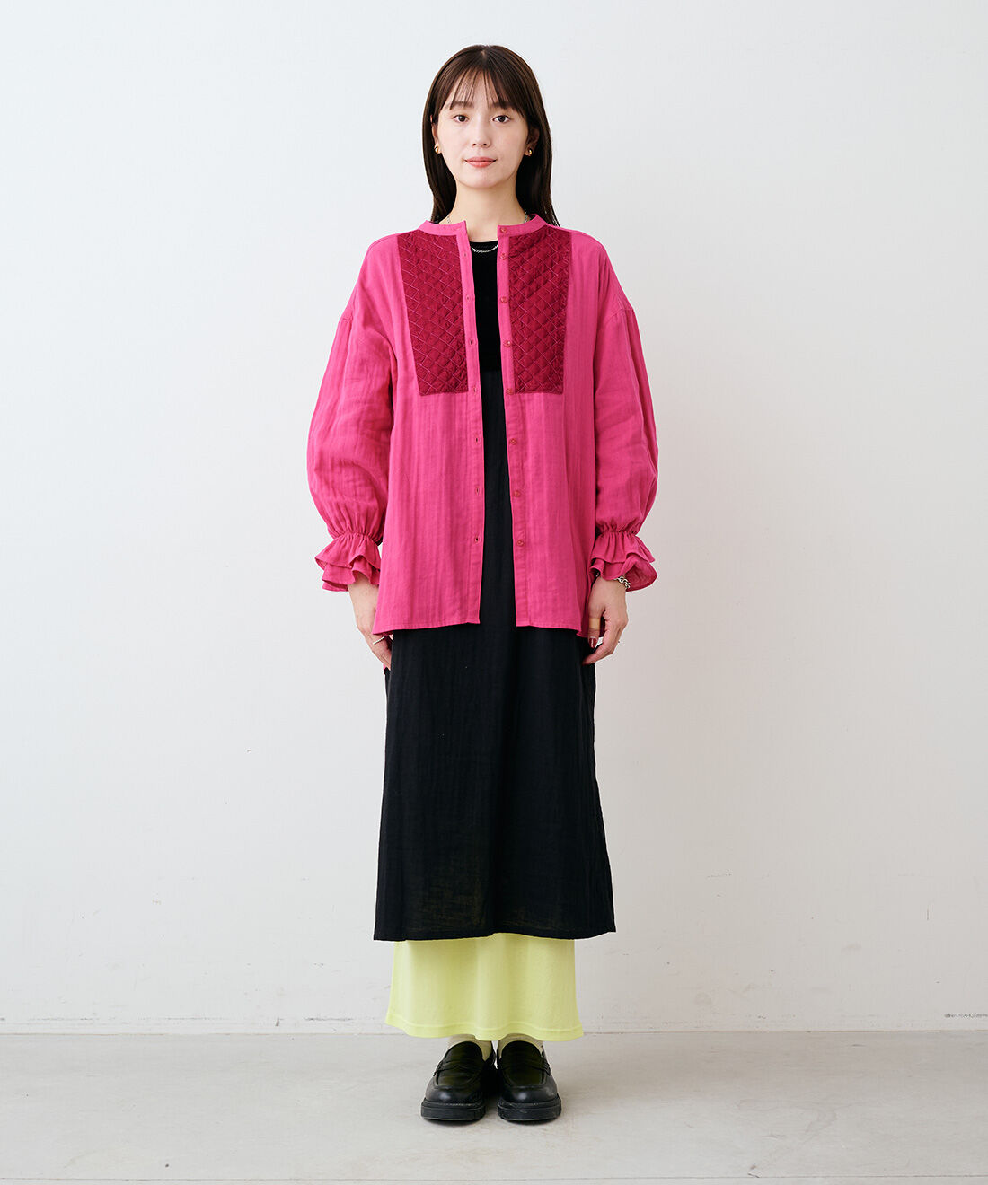 mensha!|ベロアブザムのキャンディースリーブガーゼブラウス〈mensha!ピンク〉と[いっしょ買いで 220円OFF] ガーゼ スカートと〈ガーゼ〉カットソー レイヤードスカートのコーディネート