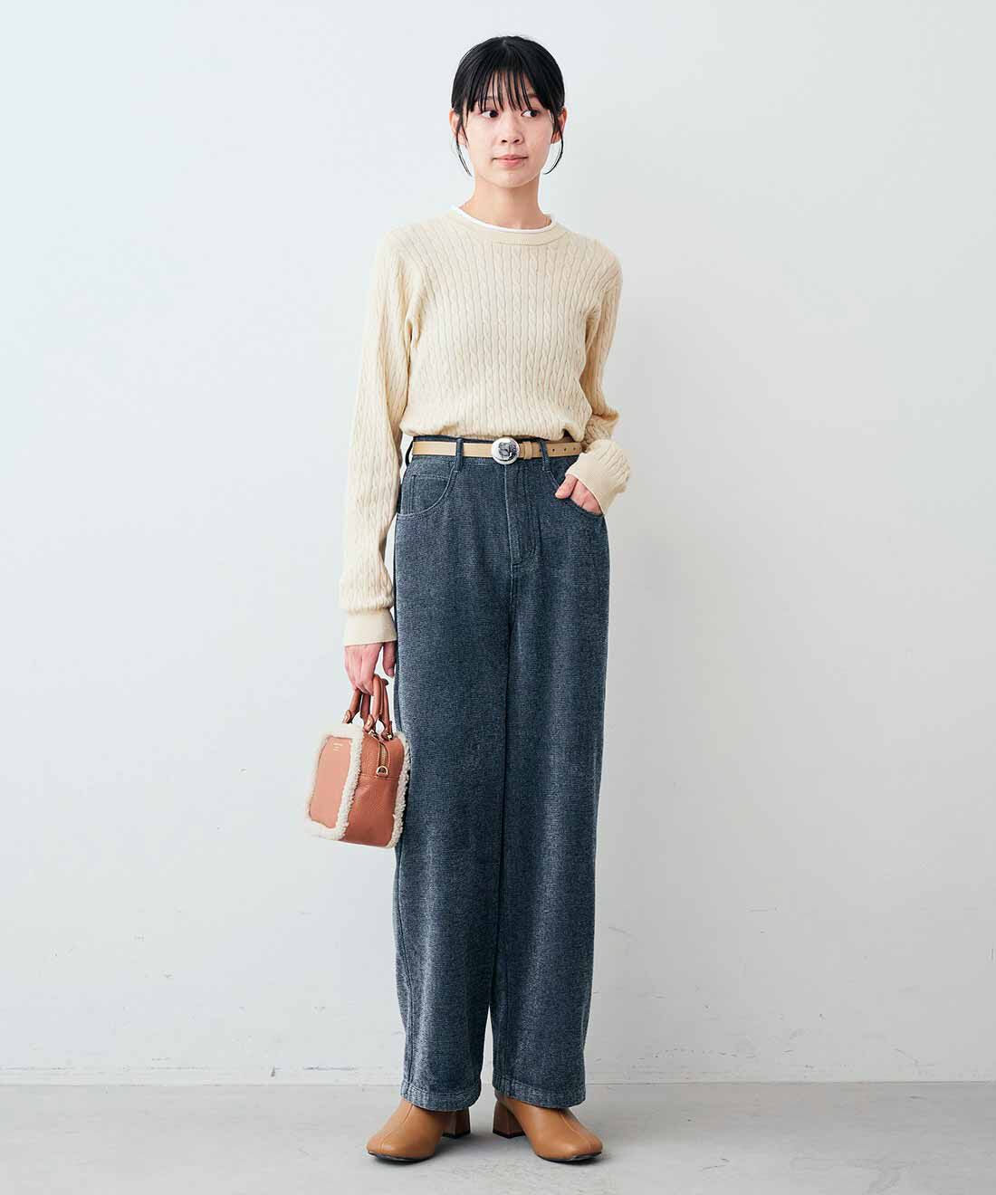 Live in comfort［リブインコンフォート］|リブ イン コンフォート 両面起毛で着心地やわらか はくだけで様になるシェニールデニムパンツ〈インディゴ〉|モデル身長：163cm　着用サイズ：MT