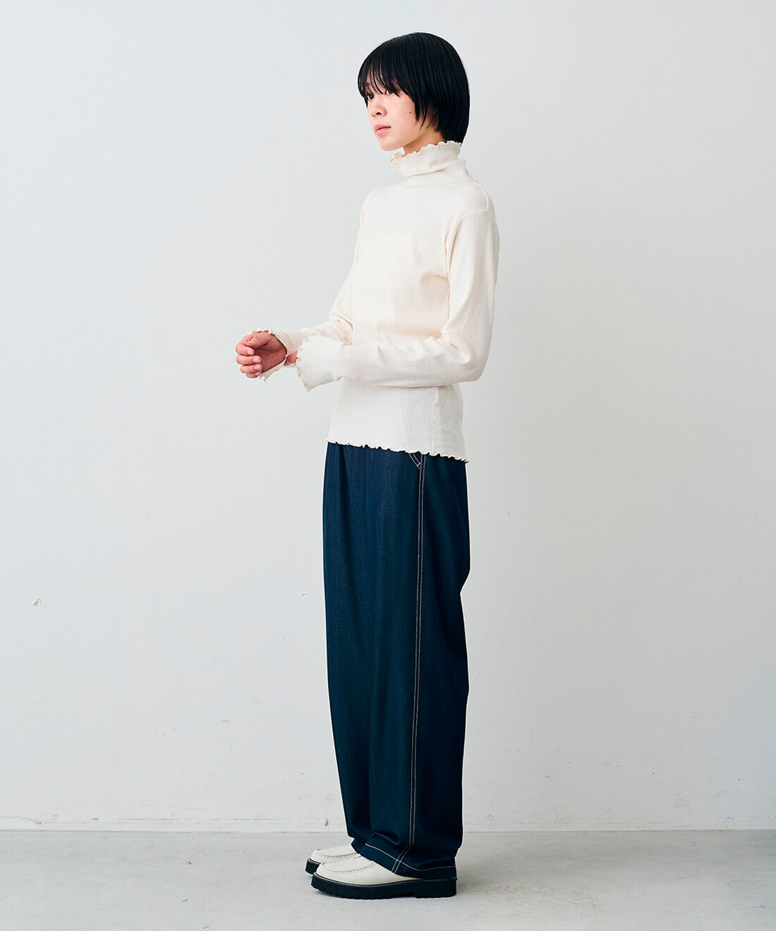 Live in comfort［リブインコンフォート］|リブ イン コンフォート きれい見えしてウエストらくちん！ テロンとしたはき心地がやみつきになる イージーパンツ〈ネイビー〉