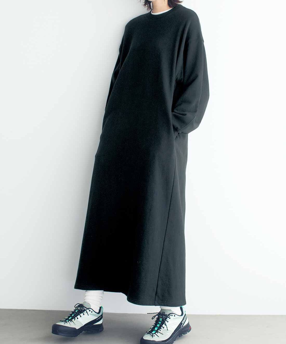 Live in comfort［リブインコンフォート］|リブ イン コンフォート 栞里ちゃんとつくった シルエットにこだわった 着心地らくちん裏毛デザインワンピース（WEBサイズ）