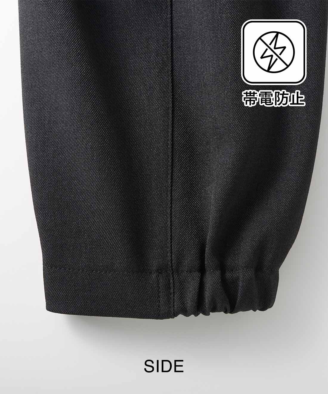 Live in comfort［リブインコンフォート］|リブ イン コンフォート Live love dogプロジェクト 愛犬・愛猫とのじゃれ合いが楽しくなる 帯電防止パンツ〈ブラック〉|すその後ろ側だけにゴムを入れた、後ろジョガーデザイン。
