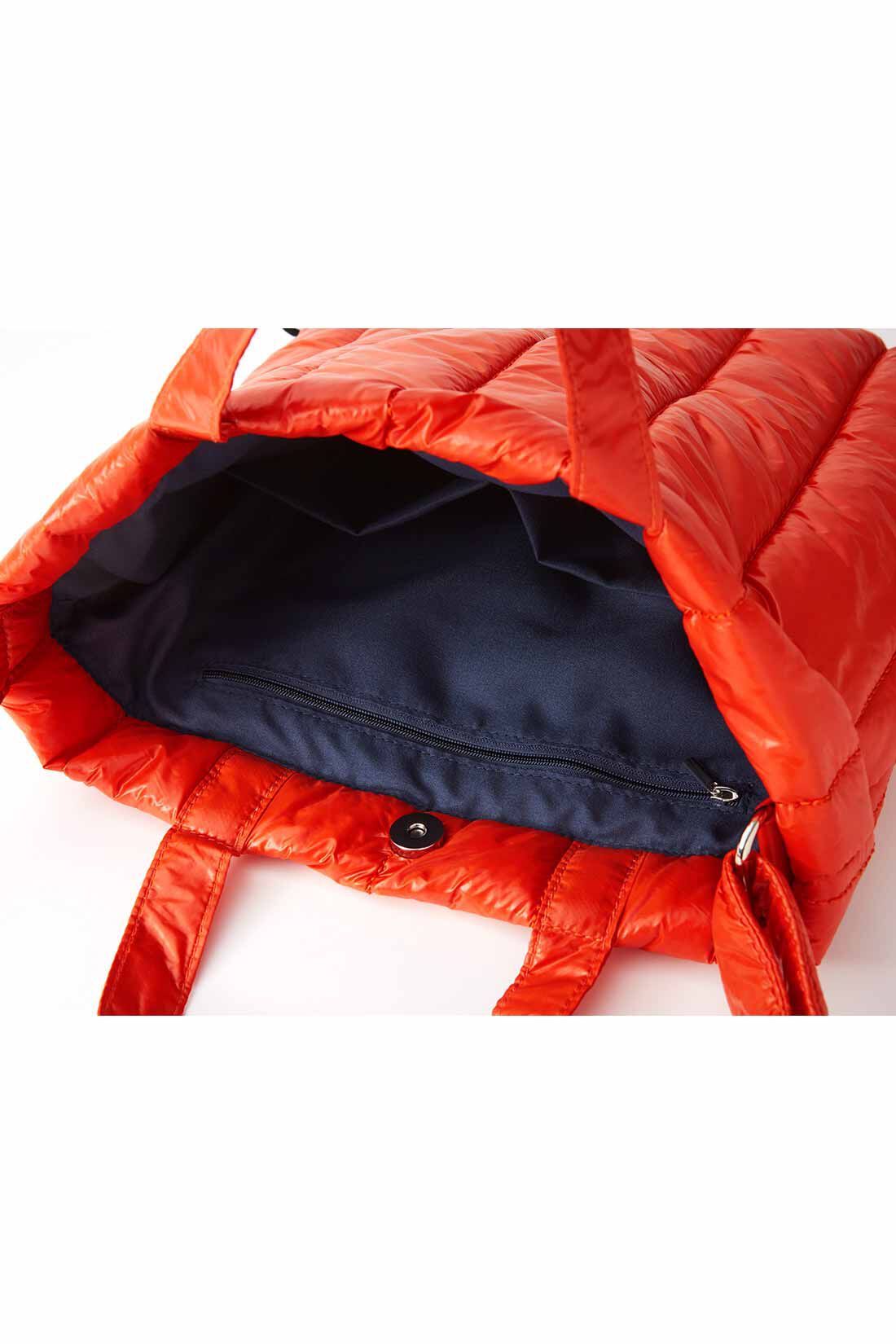 Live in  comfort|リブ イン コンフォート　軽やかに手ぶらでお出かけ！ ふかふかキルティングショルダーバッグ〈バーントオレンジ〉