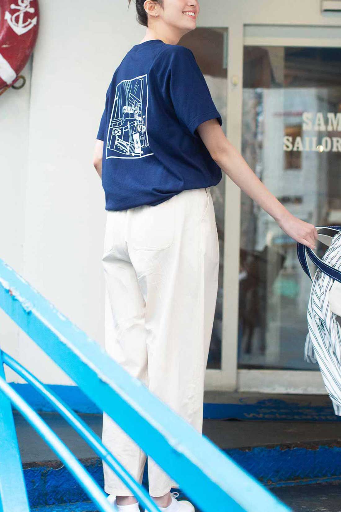 Live in  comfort|リブ イン コンフォート シルエットにこだわった ちょうどいい大人のワイドパンツ 〈カーキ〉