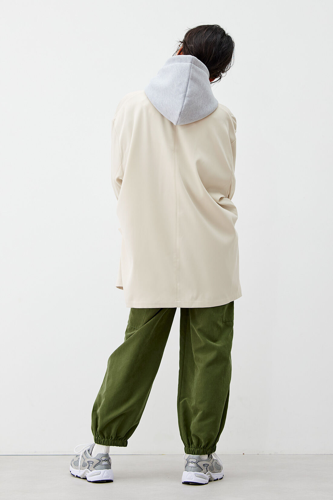 Live in  comfort|リブ イン コンフォート はまじとコラボ ラフな着心地のとろみジャケット〈ライトベージュ〉