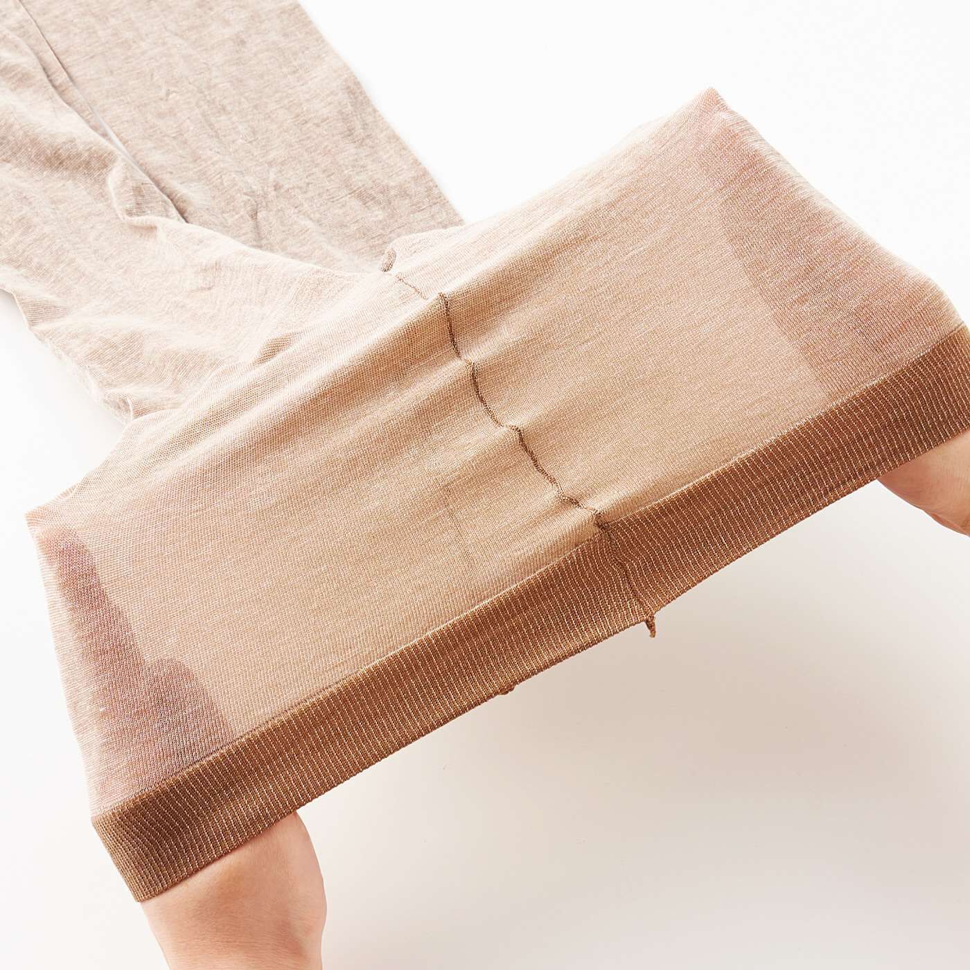 flufeel［フラフィール］|薄くて軽やかフィット！　綿混さらさらレギンスの会|こんなにのびのび〜。