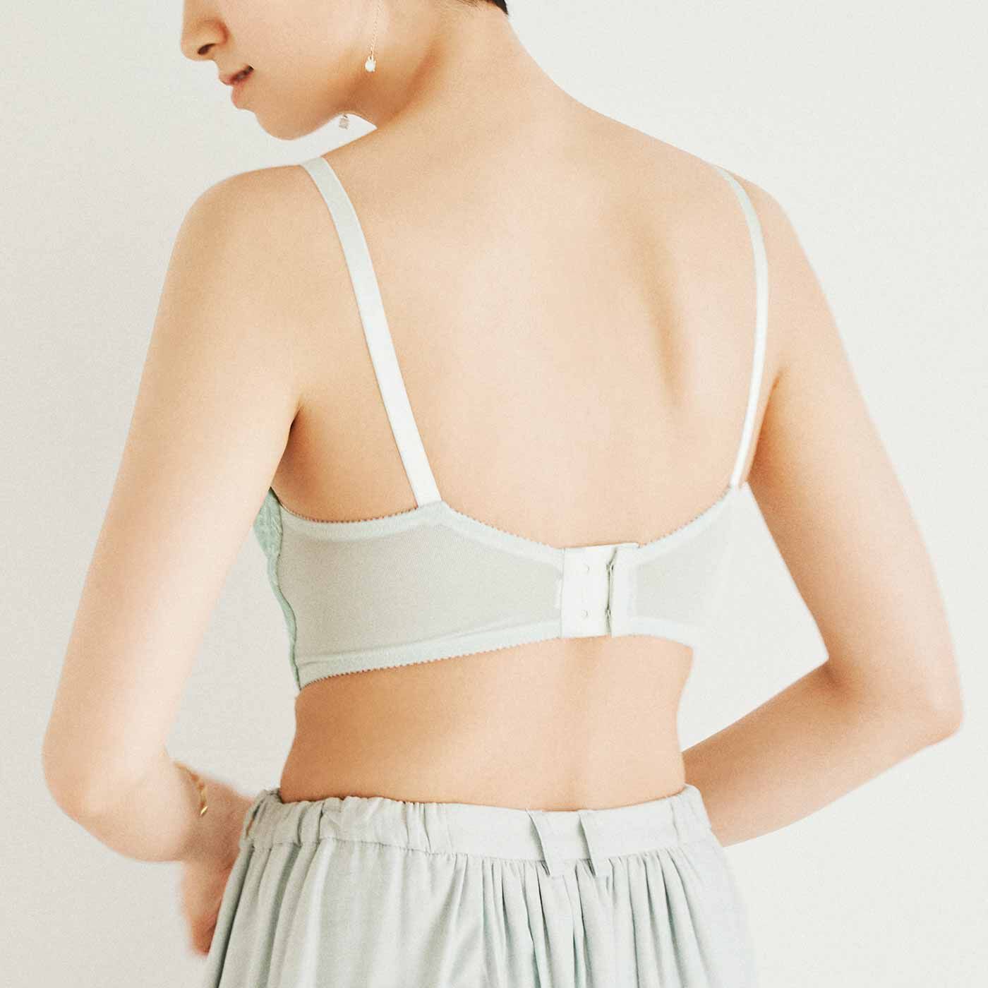 flufeel|横顔美人なボディーになれる バスト整え 艶（あで）やかなバタフライシェイプブラの会