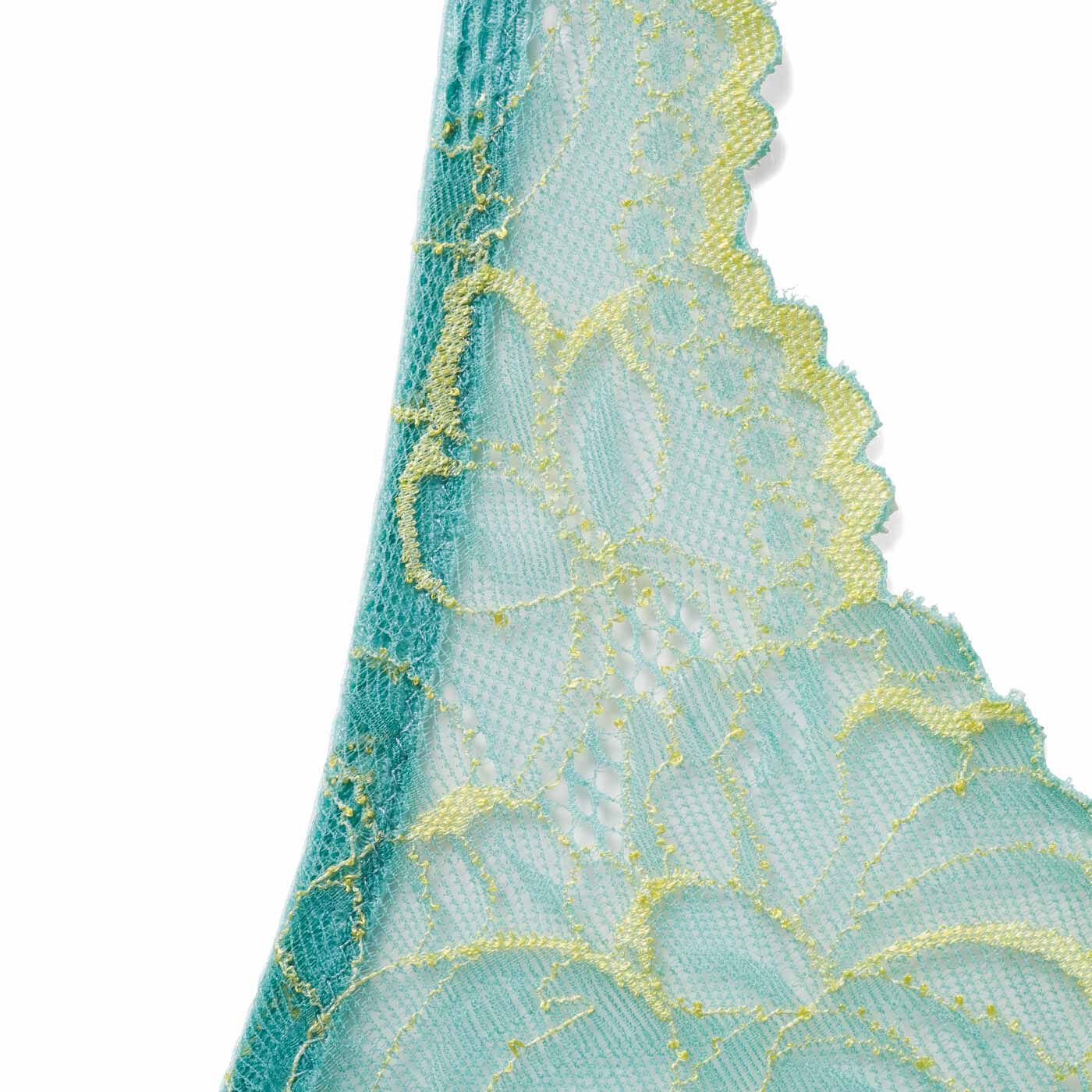 flufeel［フラフィール］|肩甲骨をらくらく意識で背筋ピン！ ヨガ気分ブラ〈フローラルレース〉の会|軽やかで華やかなレース。