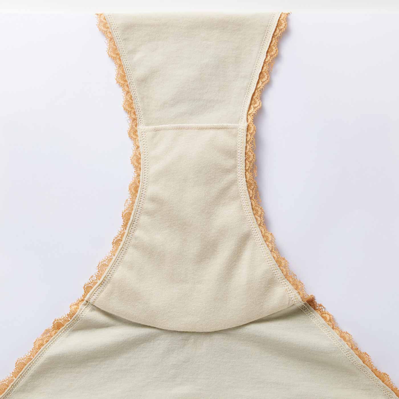 flufeel［フラフィール］|ユルセルフ ブルーな気分の日の味方 締め付けないサニタリー兼用ショーツの会|クロッチ部分には防水布を裏張り。急なブルーデイや終わりかけの時期に安心。