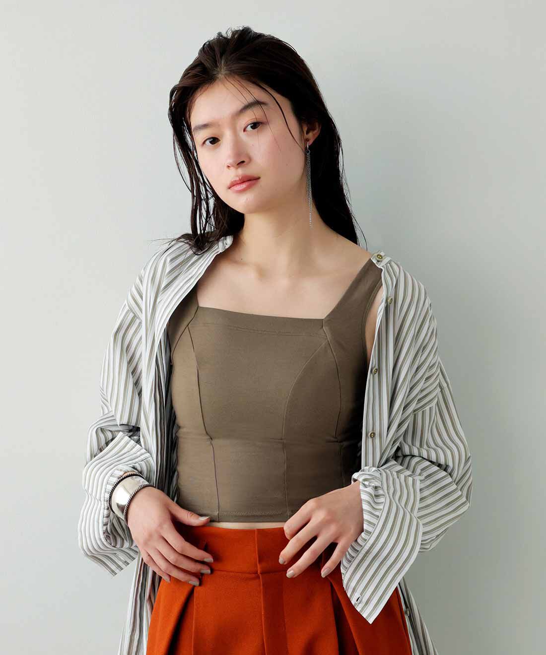 flufeel|胸も肋骨も丸ごとホールド 気持ち引き締まる フラットブラ〈クロップド丈〉の会|バストから肋骨までアプローチ。ハンサム顔でフラットに。