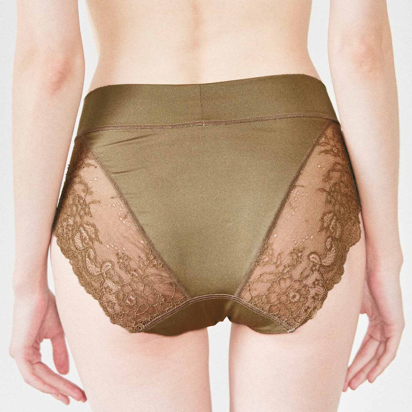 flufeel［フラフィール］|締め付けからの解放！ 優美な軽やかショーツの会|優美なレース遣いに気分が上がります。