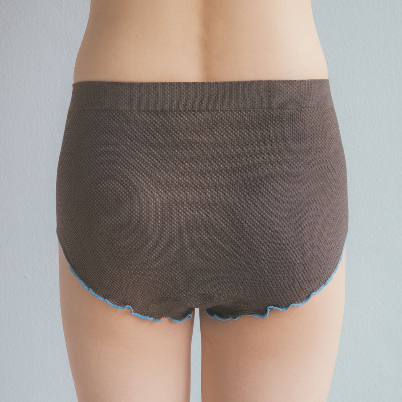 flufeel|ユルセルフ　ふんわりワッフルみたいな毎日ノンストレスショーツの会|BACK