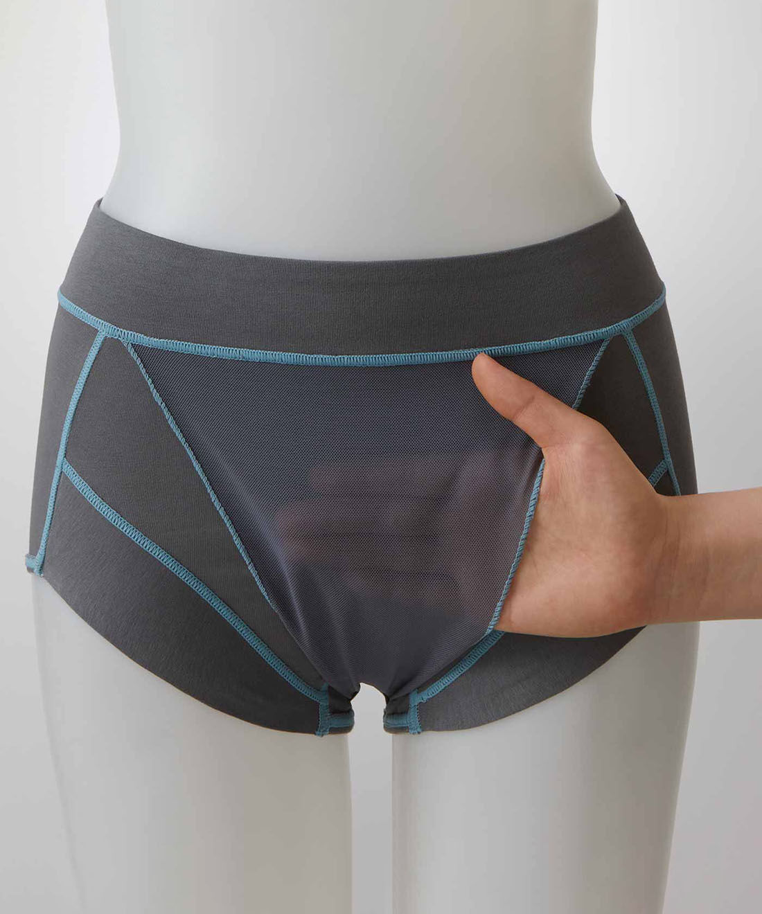 flufeel［フラフィール］|骨盤底筋引き上げサポート 肌当たりも考えた バイカラー綿混ショーツの会|Front　外側のパワーネットが骨盤底筋にフィットして引き上げます。