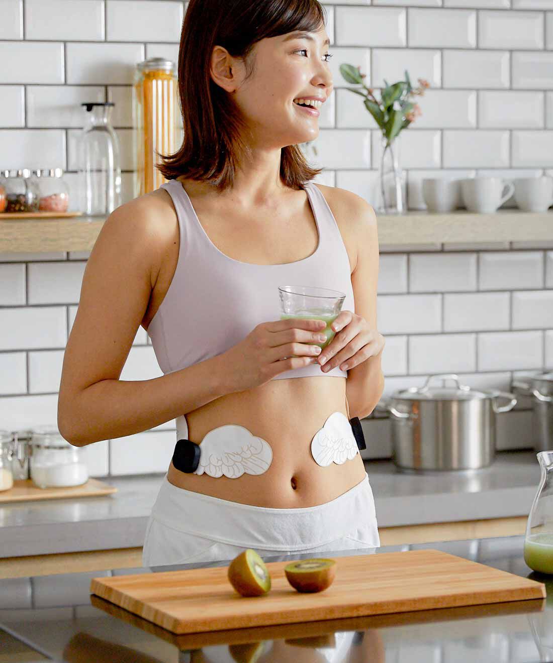 flufeel|フラフィール ハピくじ　美の扉を開く 自信と魅力を引き出す美容体験の会|2台それぞれに強さのレベル調整が可能。カラダの筋肉量は前後左右で異なり、それぞれに電気の感じ方も違います。「MYTREX ANGEL」は2台別々に強さを調整でき、部位ごとに効果的なエクササイズが可能です。また、USBで2台同時に充電ができるので毎日手軽に使用できます。