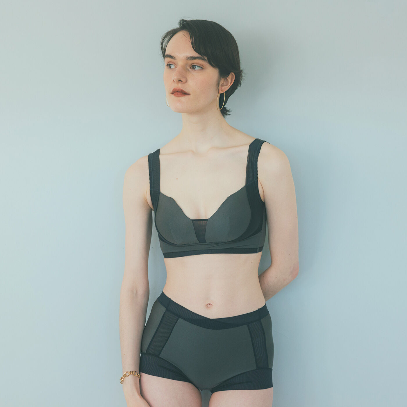 flufeel［フラフィール］|着けるだけ引き締め印象 配色で魅せる 美ハンサムブラ＆ショーツの会