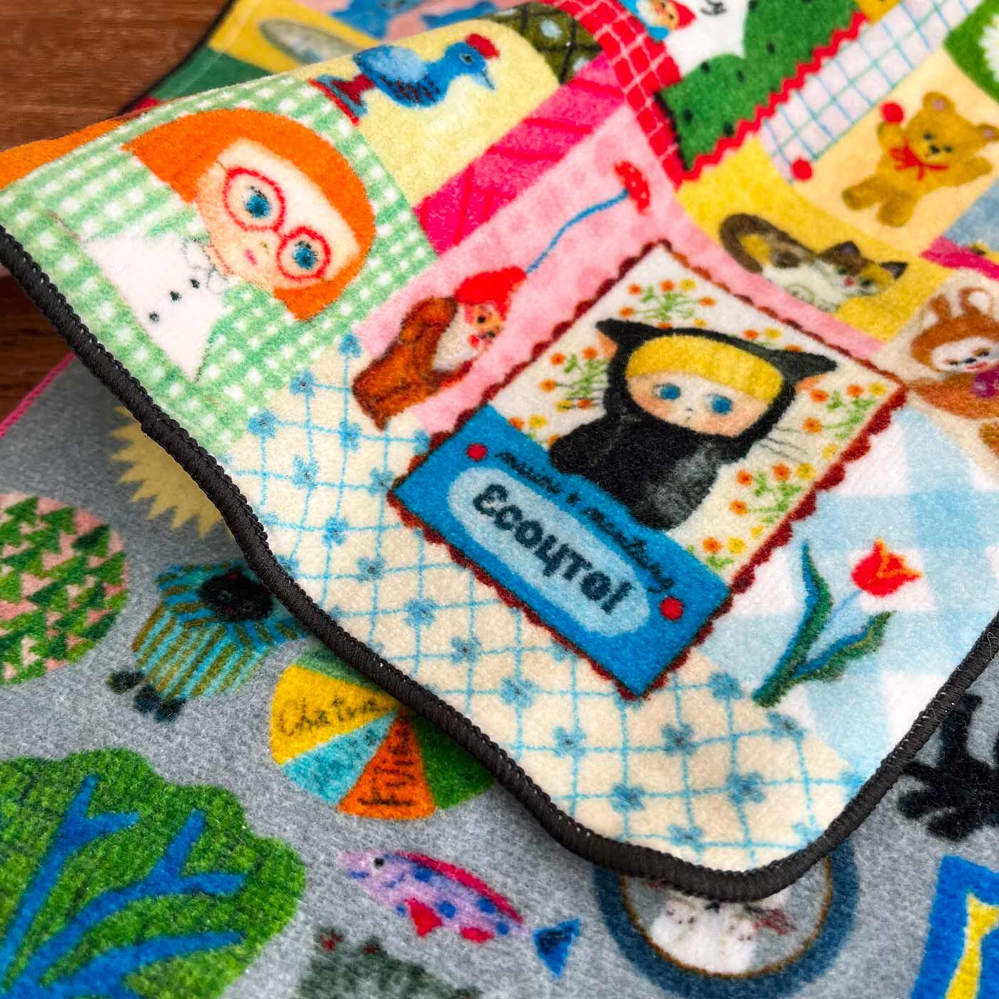 フェリシモの雑貨 Kraso|マリーニモンティー二 ちっちゃくてかわいい２段ポーチ＆タオルハンカチの会