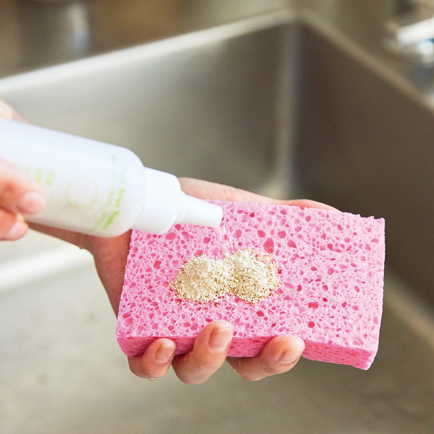 フェリシモの雑貨 Kraso|シルムッカ　洗剤に劣らない洗浄力で油汚れを落とす　米ぬかナチュラルフレークウォッシュ　１００〈詰め替え用〉の会