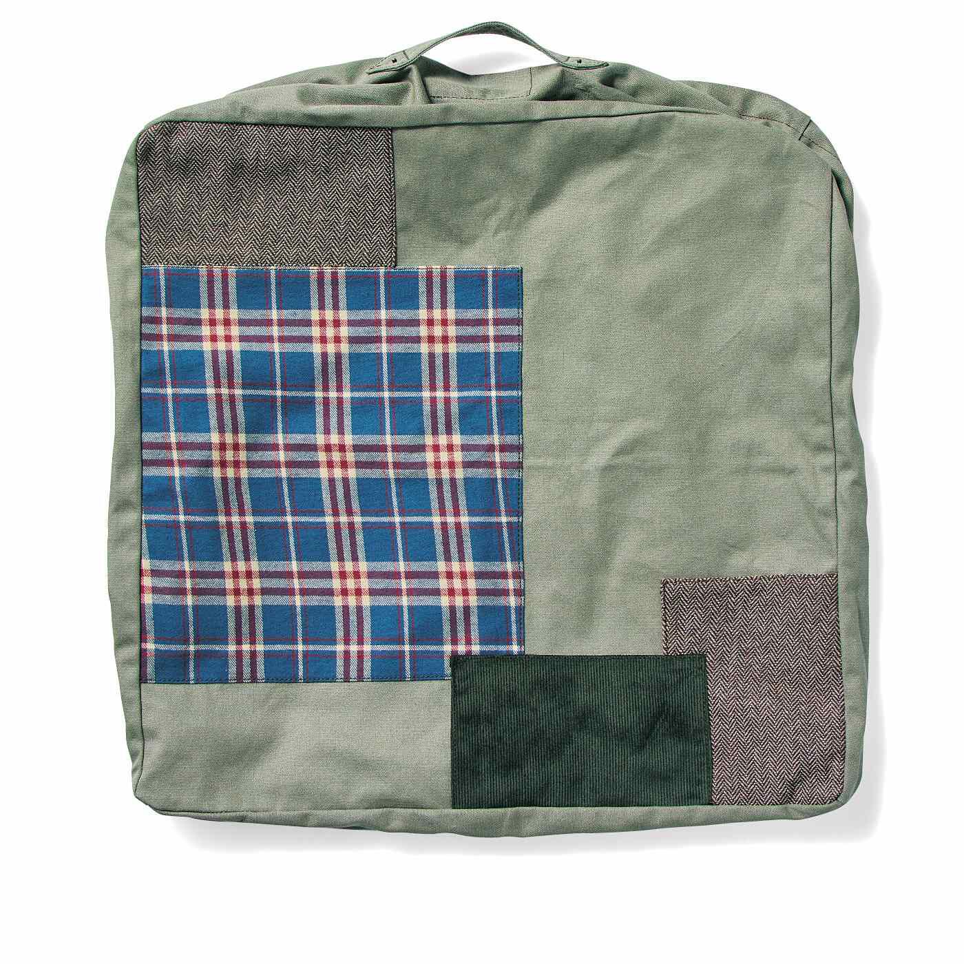 フェリシモの雑貨 Kraso|USEDo　家具デザイナーと作った　古着屋さんで見つけたようなパッチワーク風布団収納