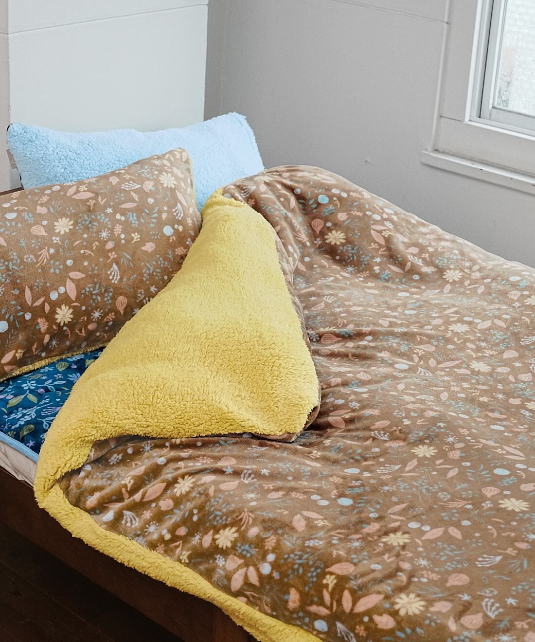 フェリシモの雑貨 Kraso|クーフゥ　眠りに至福の肌心地　毛布いらず　ほかとろ掛け布団カバー〈実りのかけら/セミダブル〉の会