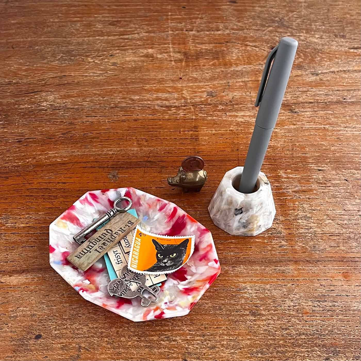 フェリシモの雑貨 Kraso|【ｂｕｏｙ・ブイ】海洋プラスティックゴミから生まれた せっけんトレイの会|こんな使い方もできます。