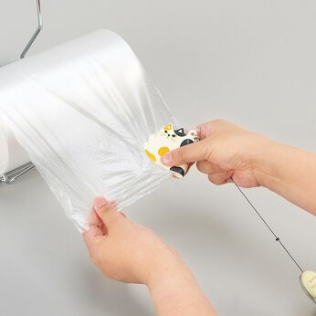 フェリシモの雑貨 Kraso | 買い物バッグに付けて便利 ポリ袋シリコーンオープナ