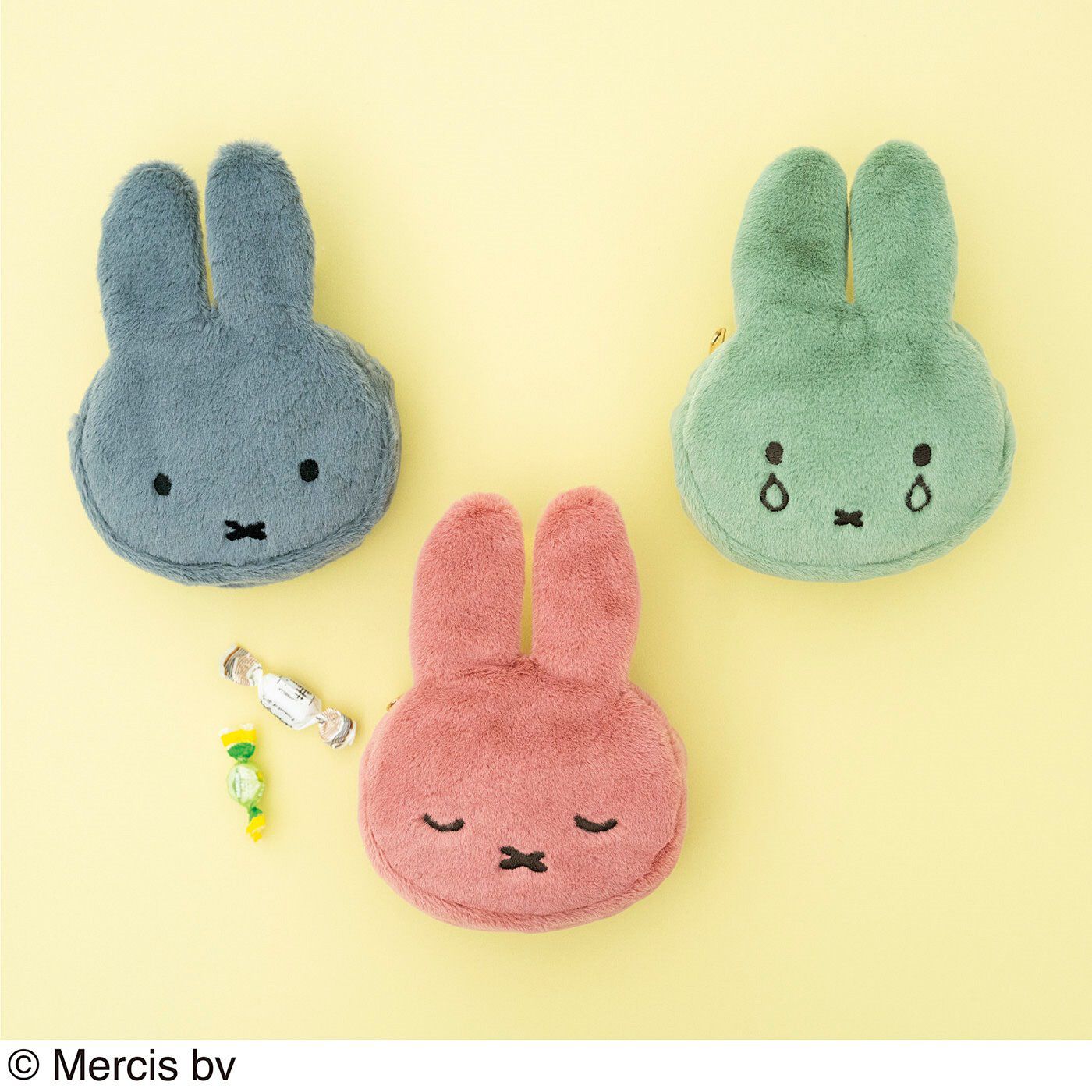 フェリシモの雑貨 Kraso|ミッフィーサークル　表情が愛らしい ティッシュも入るふわふわお顔ポーチ〈ループ付き〉の会