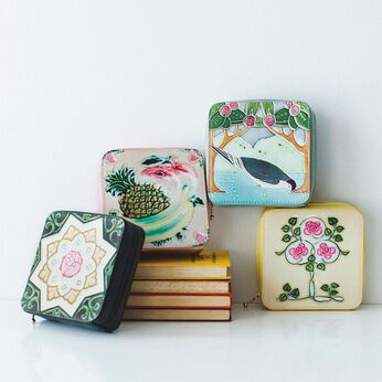 フェリシモの雑貨 Kraso | 和製マジョリカタイル スクエアポーチ