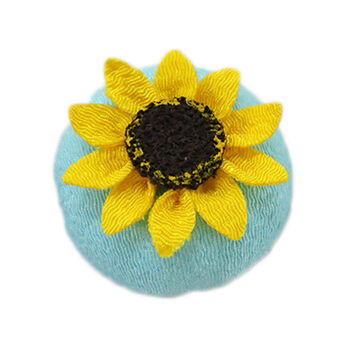 フェリシモの雑貨 Kraso | 香るちりめん素材の和菓子飾り〈ひまわり〉