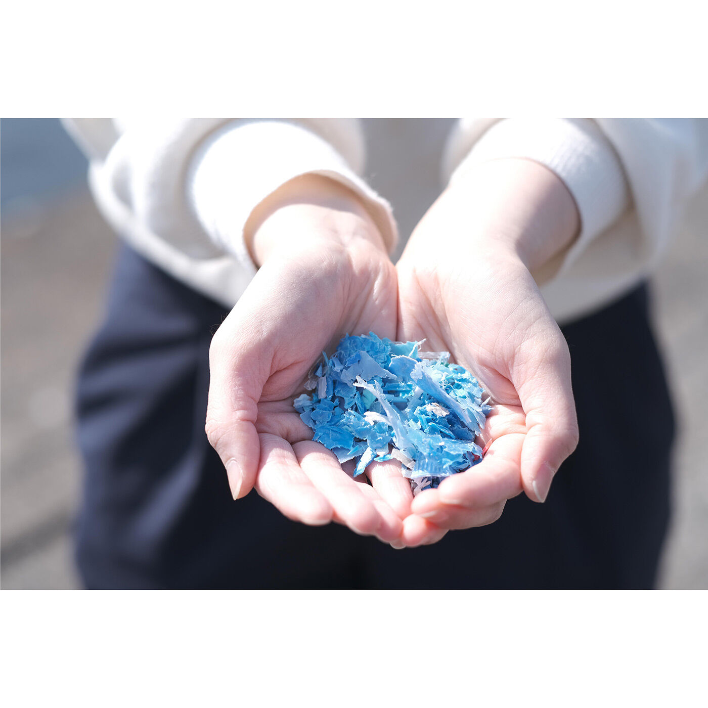 フェリシモの雑貨 Kraso|【ｂｕｏｙ・ブイ】海洋プラスティックゴミから生まれた せっけんトレイの会