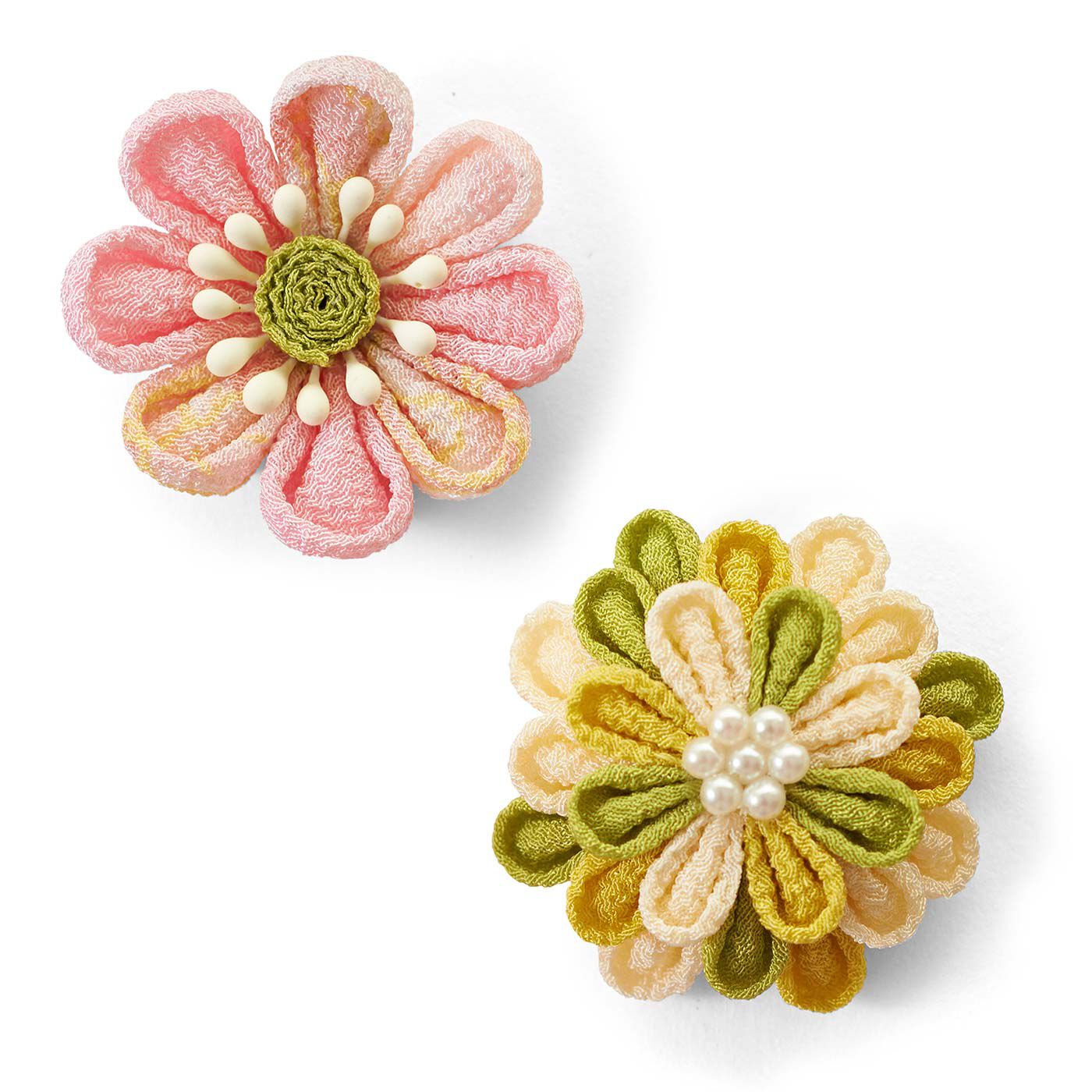 Couturier[クチュリエ]|小さな一輪に個性がキラリ つまみ細工の花図鑑の会|秋明菊・小菊